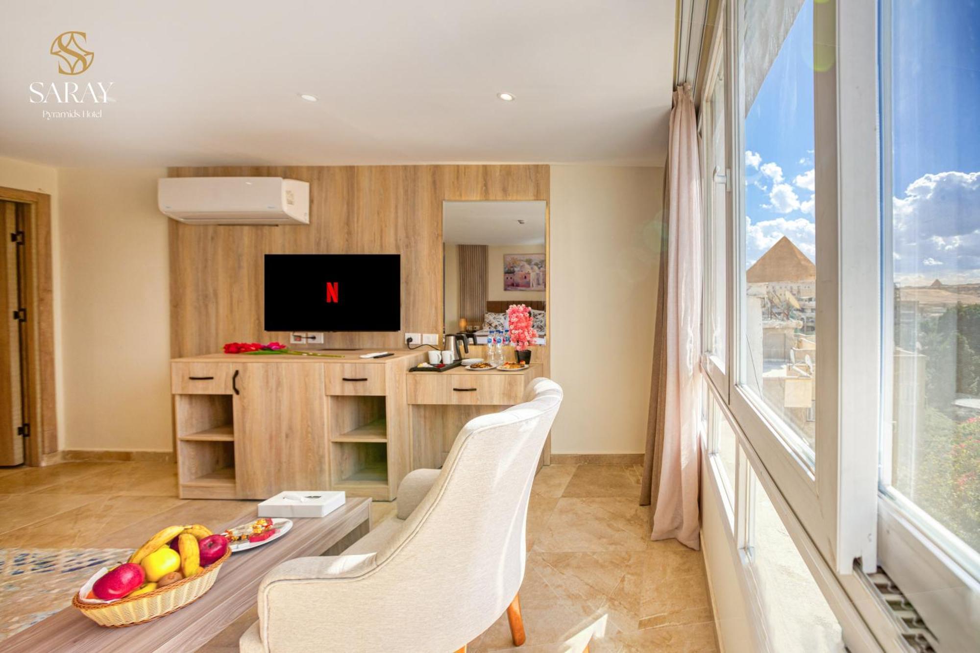 Saray Pyramids & Museum View Hotel Kafrat al Jabal Room photo