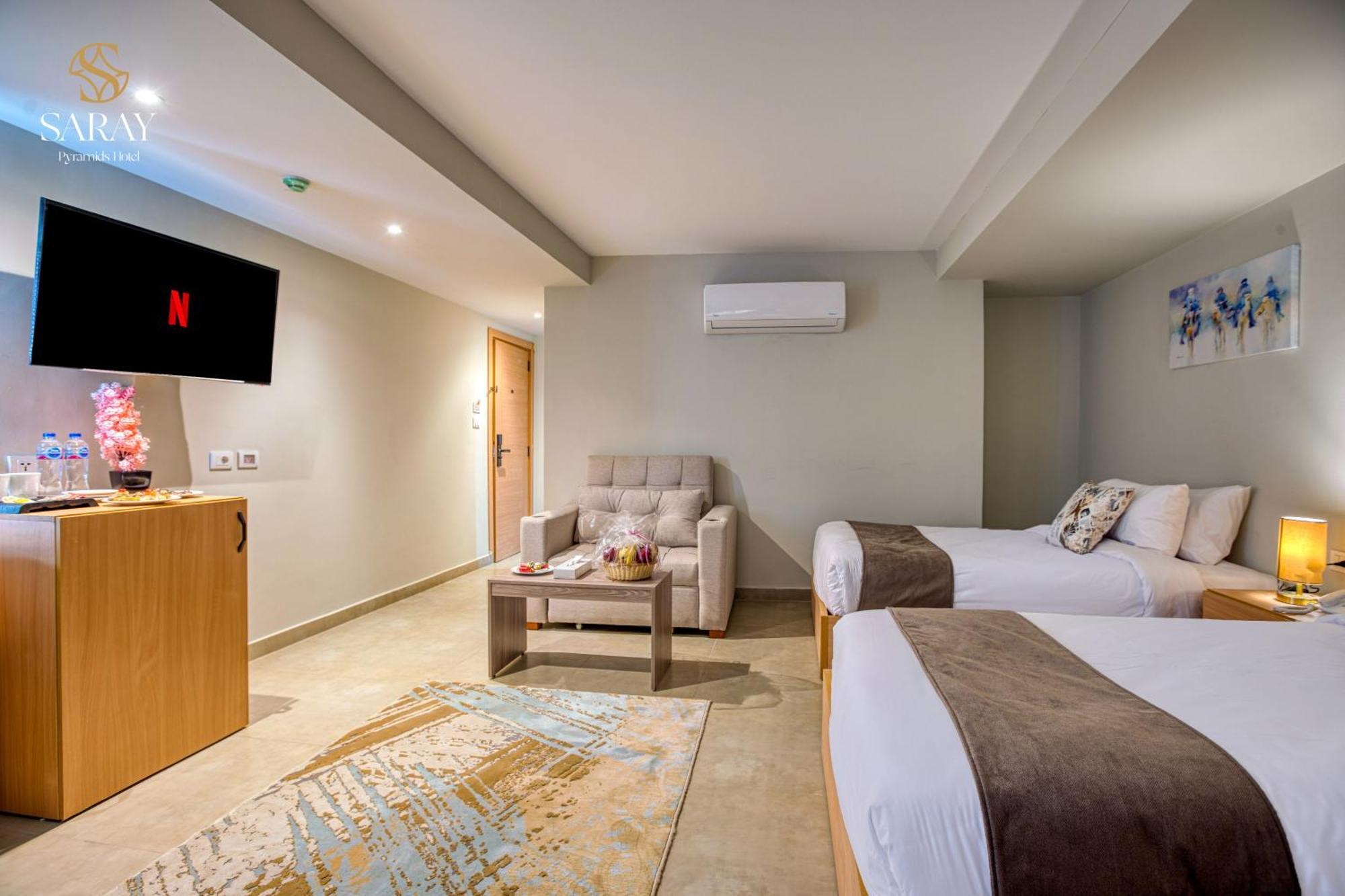 Saray Pyramids & Museum View Hotel Kafrat al Jabal Room photo